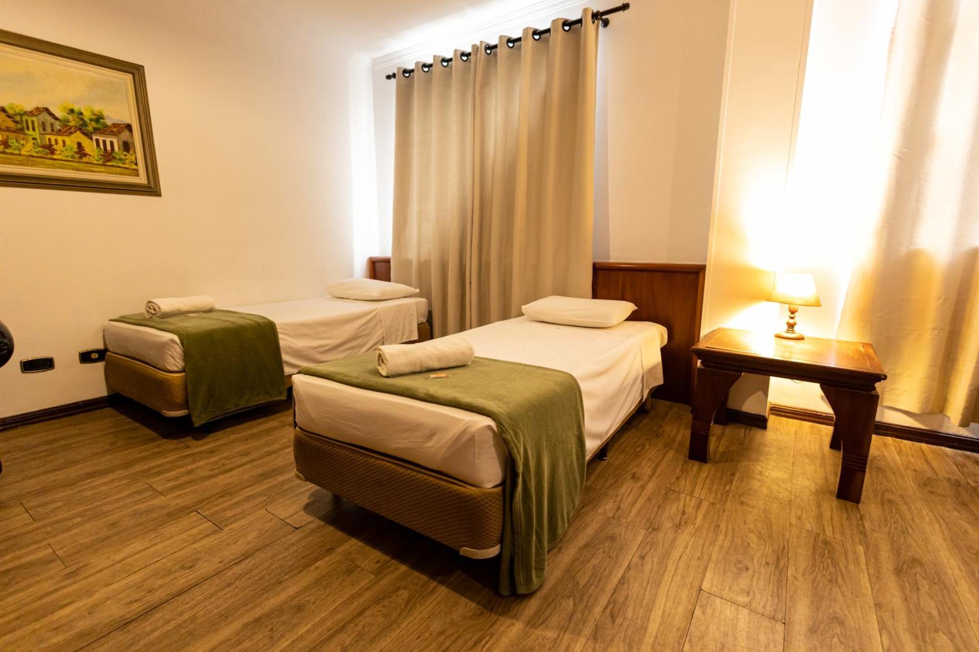 Hotel Golden Star Curitiba Exterior photo